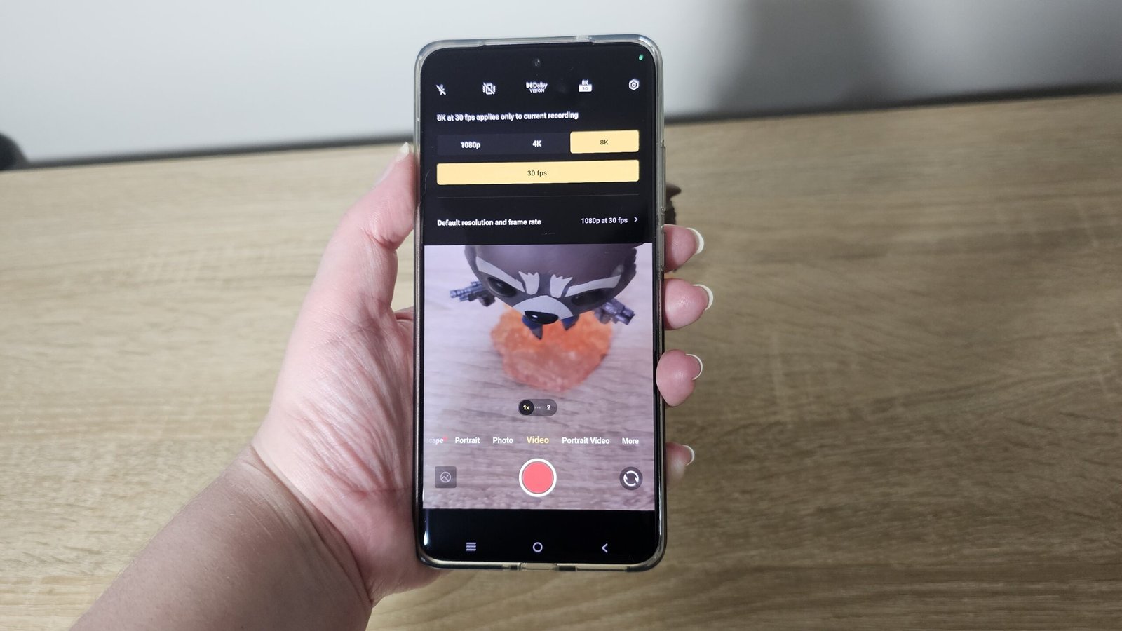 the 8k video recording option on the vivo x200 pro showing a cap of 30fps the 8k video recording option on the vivo x200 pro showing a cap of 30fps