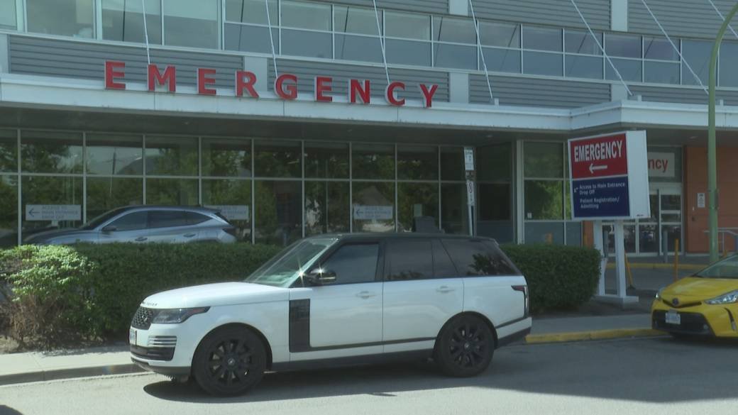 Click to play video: 'Kelowna ER doctor speaks out on staffing shortages affecting pediatric patients'