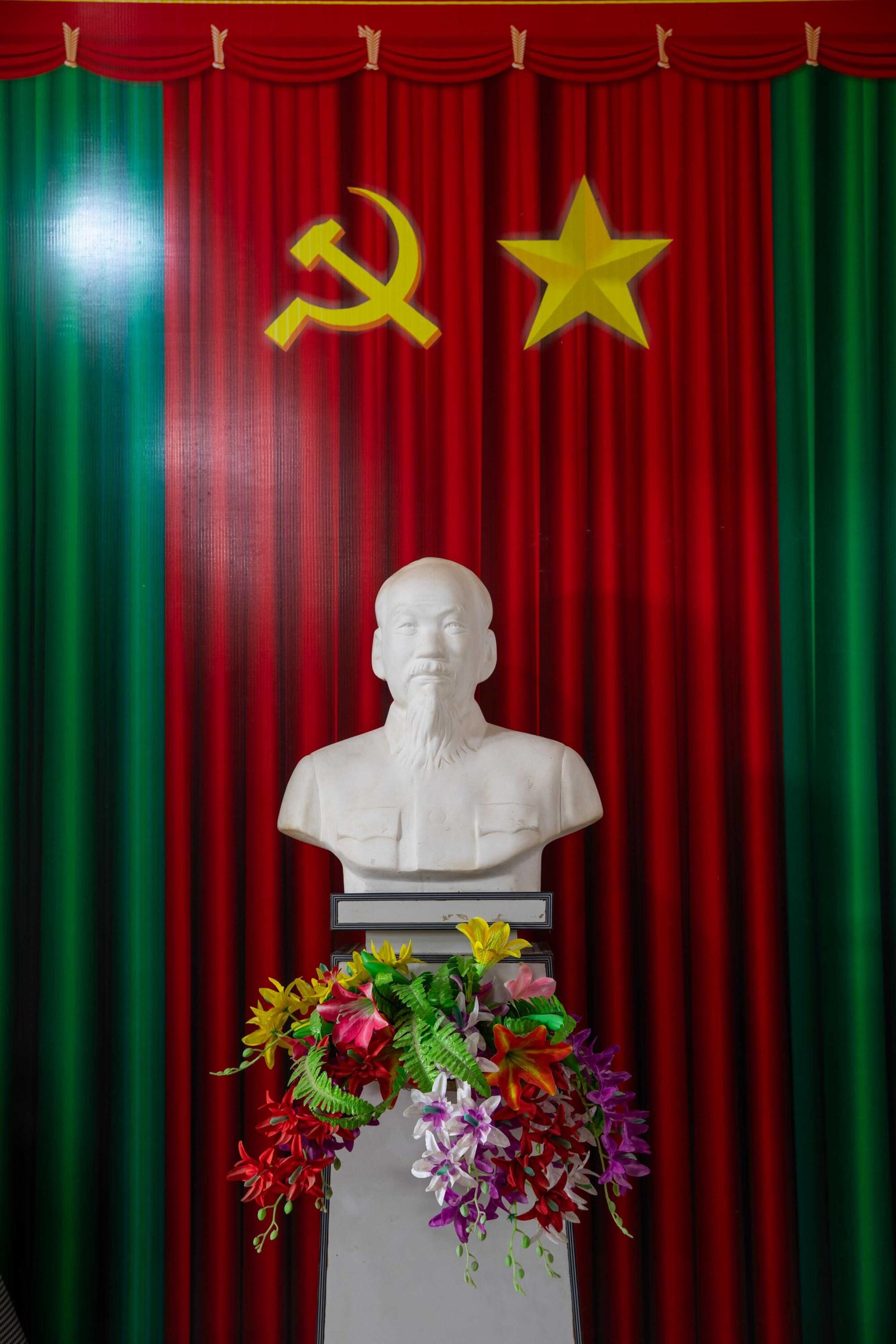 A bust of Ho Chi Minh at Thanh Van School in Bac Kan Province