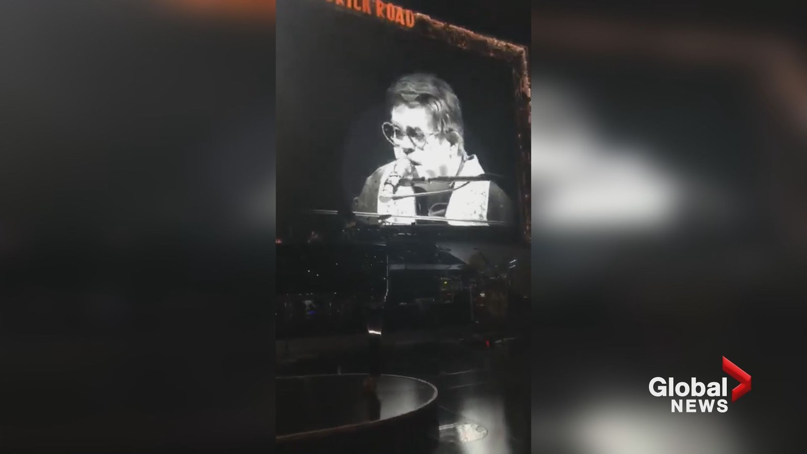 Click to play video: 'I hope you don’t mind, B.C. man proposes to girlfriend at Elton John concert'
