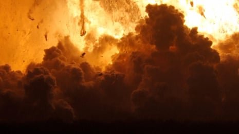 The moment Elon Musk's SpaceX’s Starship 36 explodes – video