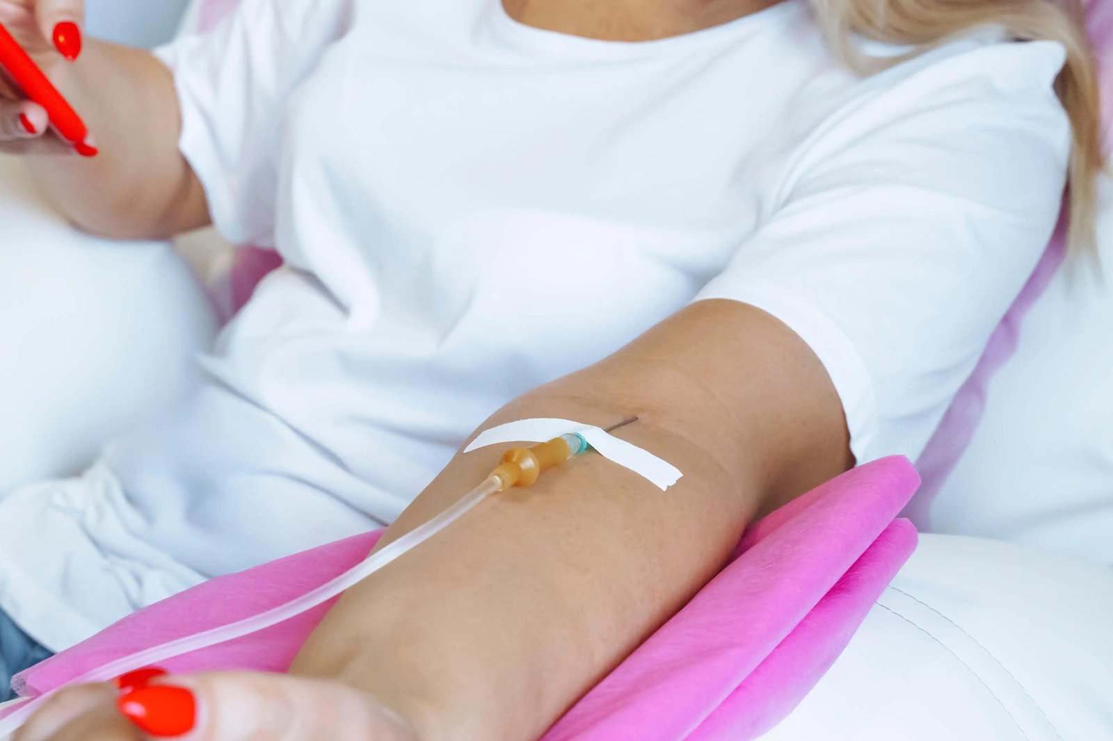 The warning comes after a Channel 4 News investigation uncovered more than 300 beauty salons and clinics across the country offering these IV drips, with the vast majority operating without qualified doctors or nurses on staff