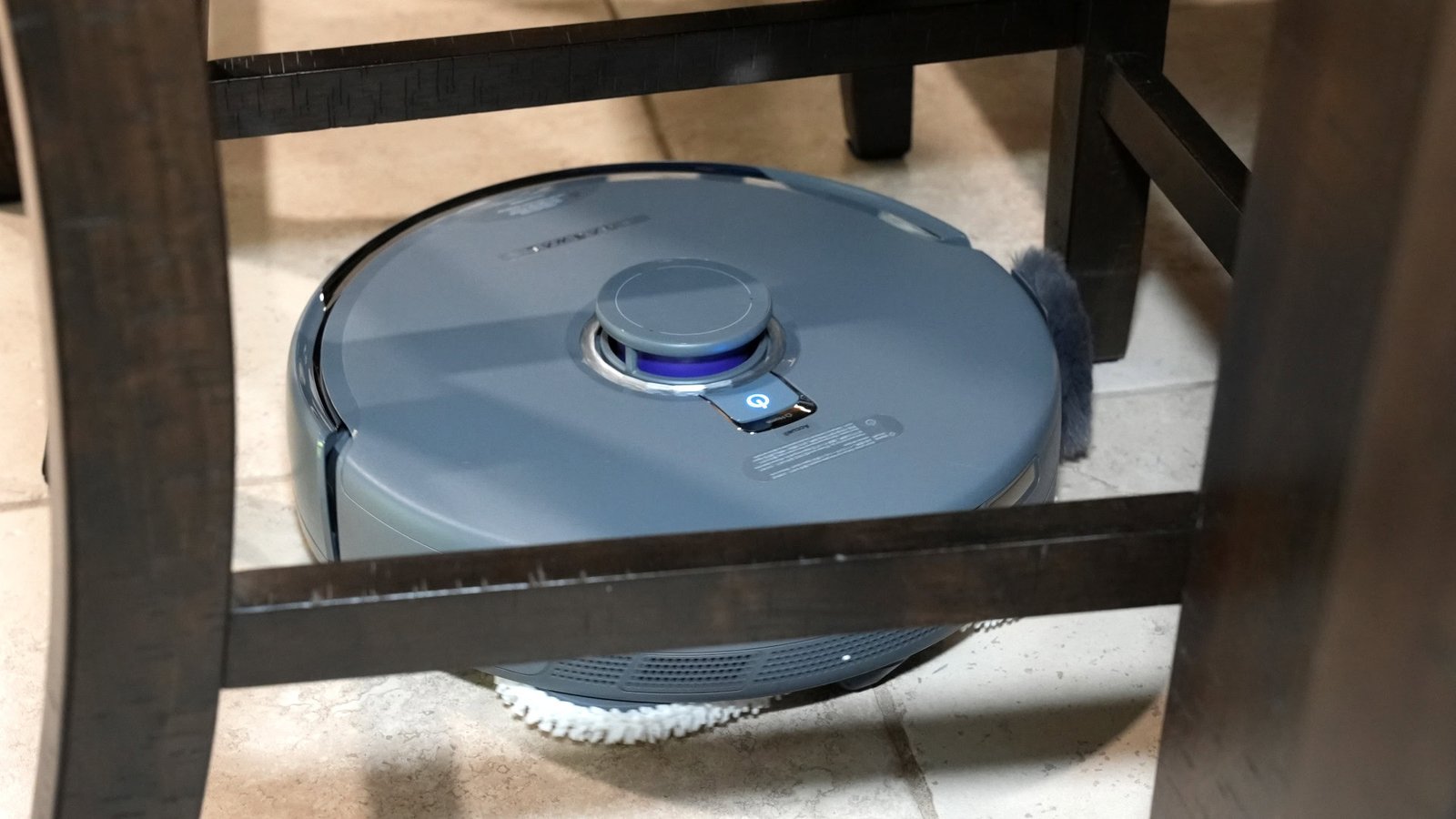 Narwal Freo Z Ultra under chair Narwal Freo Z Ultra under chair