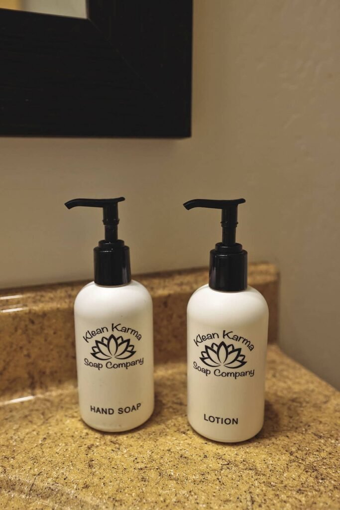 places to stay near glacier national park