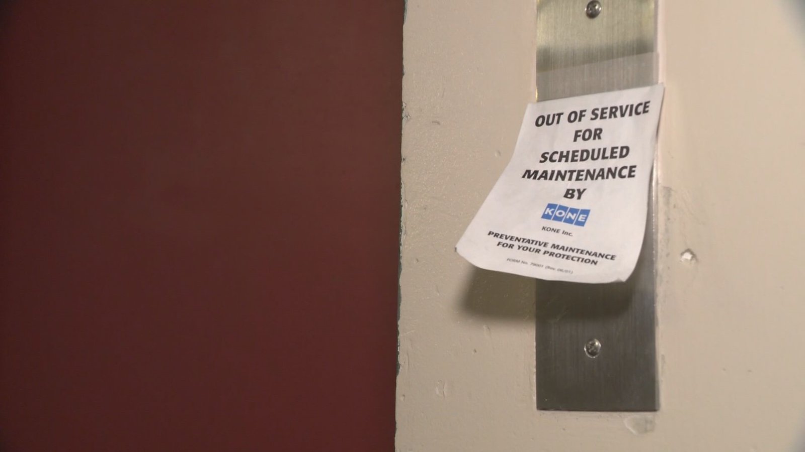 Click to play video: 'Broken elevator causing problems for Langley seniors'