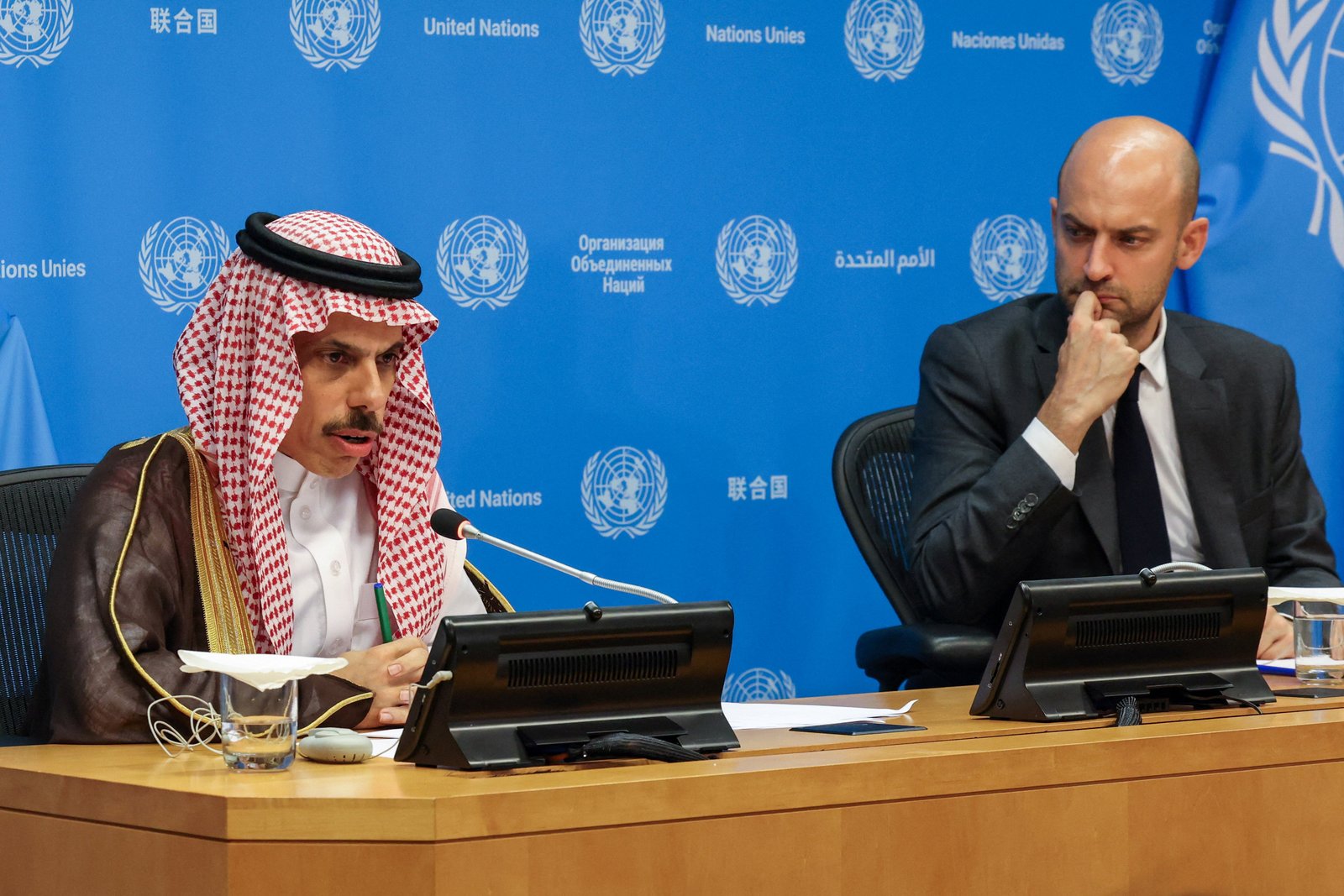 Saudi foreign minister Faisal bin Farhan Al-Saud and French foreign minister Jean-Noel Barrot