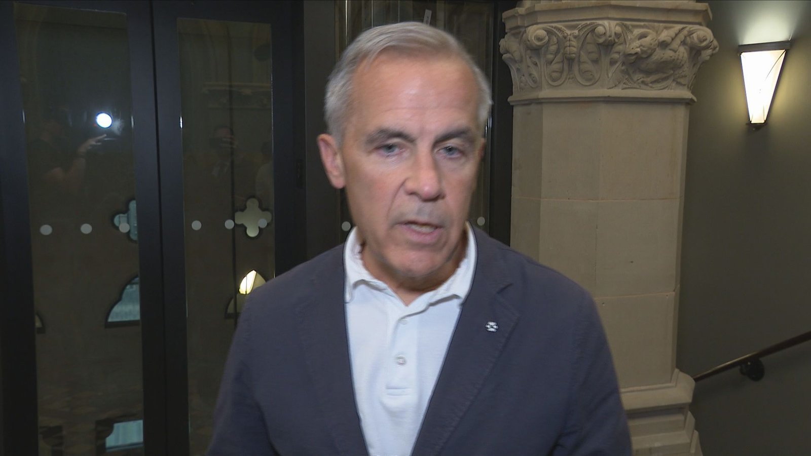 Click to play video: 'How close is Mark Carney to striking a deal on tariffs with U.S. President Donald Trump?'