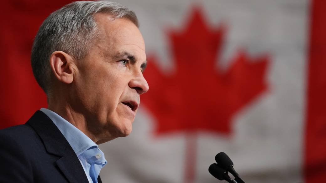Click to play video: 'Carney voices support for LGBTQ rights, says Liberals will defend all Canadians ‘without exceptions’'