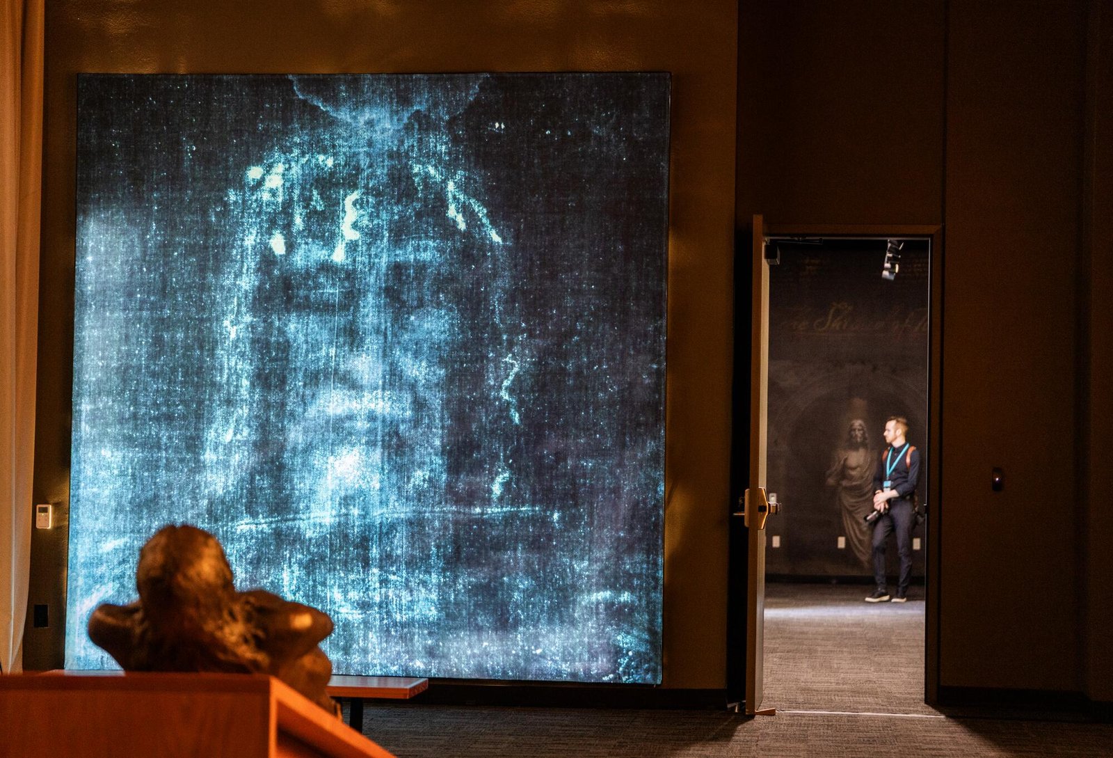 A replica of the shroud of Turin at the immersive experience. 